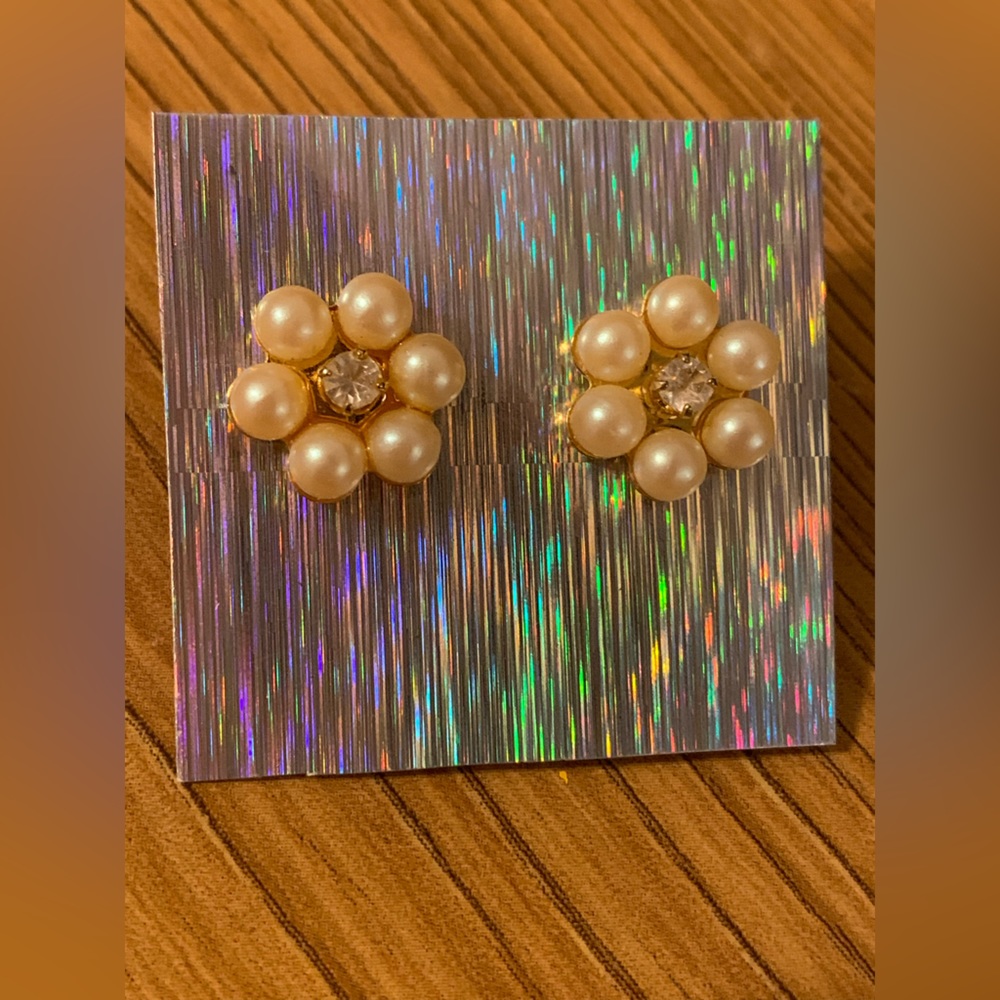 Vintage Pearl & Zirconia Flower Stud Earrings